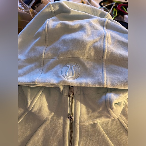 BNWOT Lululemon cropped scuba full zip - Picture 4 of 4